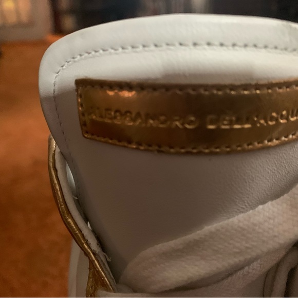 Sneakers - Picture 2 of 5